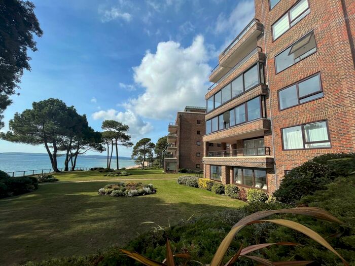 3 Bedroom Flat To Rent In Branksome Dene, BH13