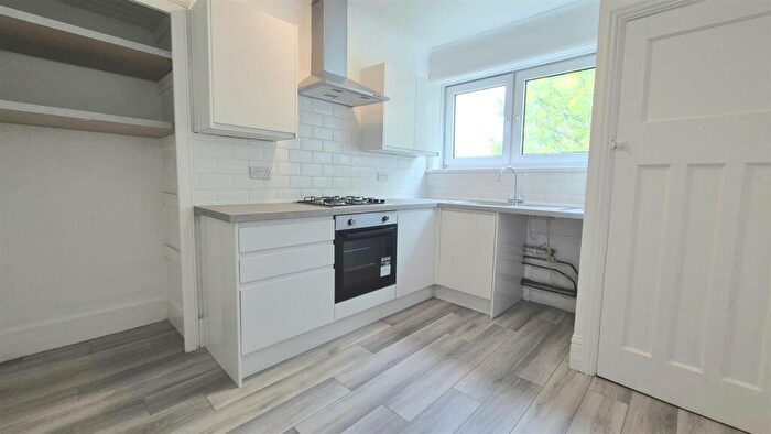 2 Bedroom Flat To Rent In Walberant Buildings, Hilsea, PO3