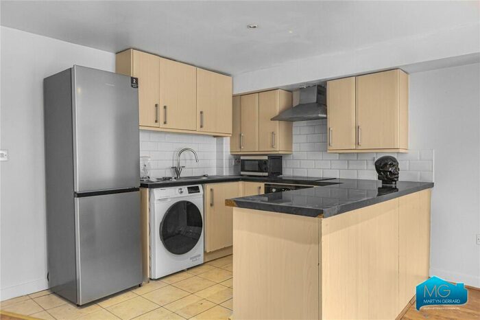 1 Bedroom Apartment To Rent In High Street, High Barnet, London, EN5