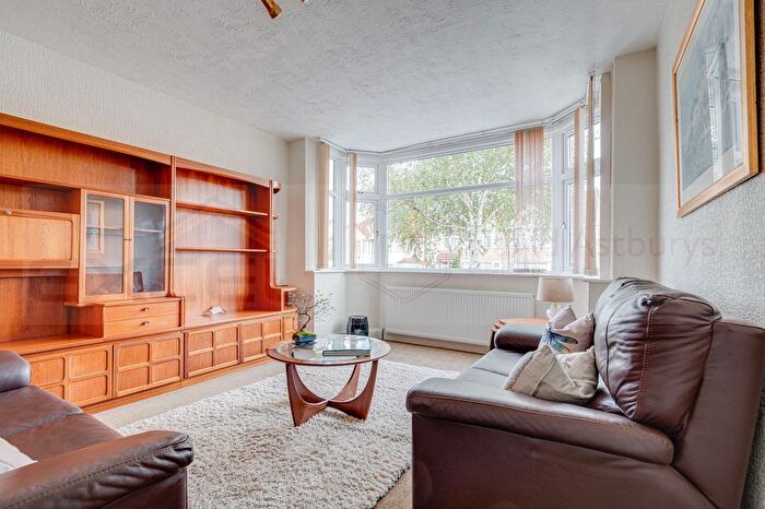 3 Bedroom Semi-Detached House To Rent In Lynton Avenue, Colindale, London, NW9