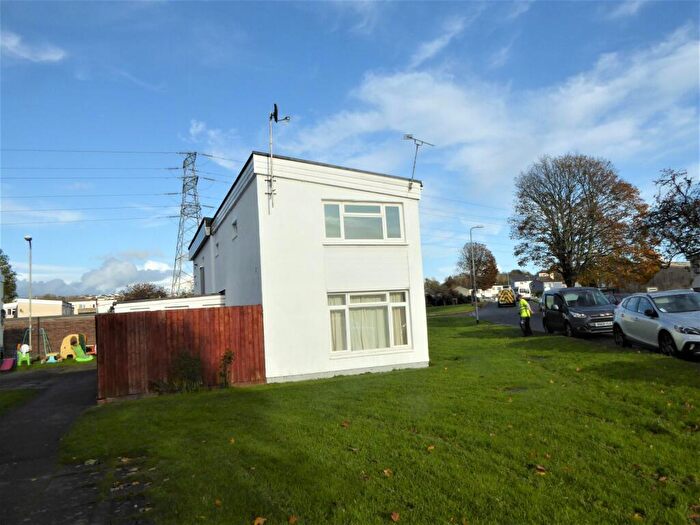 3 Bedroom Semi-Detached House To Rent In Tairfelin, Wildmill, Bridgend., CF31