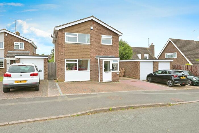 3 Bedroom Detached House For Sale In Corn Kiln Close, Cogenhoe, Northampton, NN7