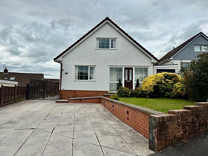 3 Bedroom Detached House For Sale In Hawthorn Drive, Pontllanfraith, Blackwood, NP12