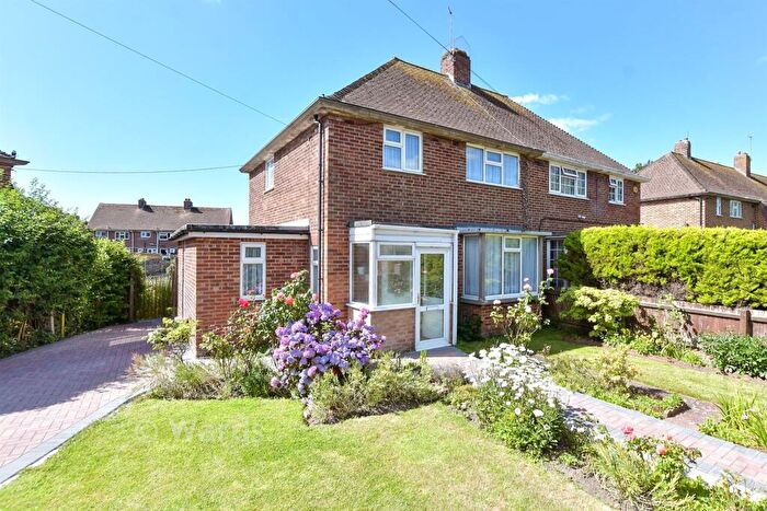 3 Bedroom Terraced House For Sale In Biggins Wood Road, Folkestone, Kent, CT19