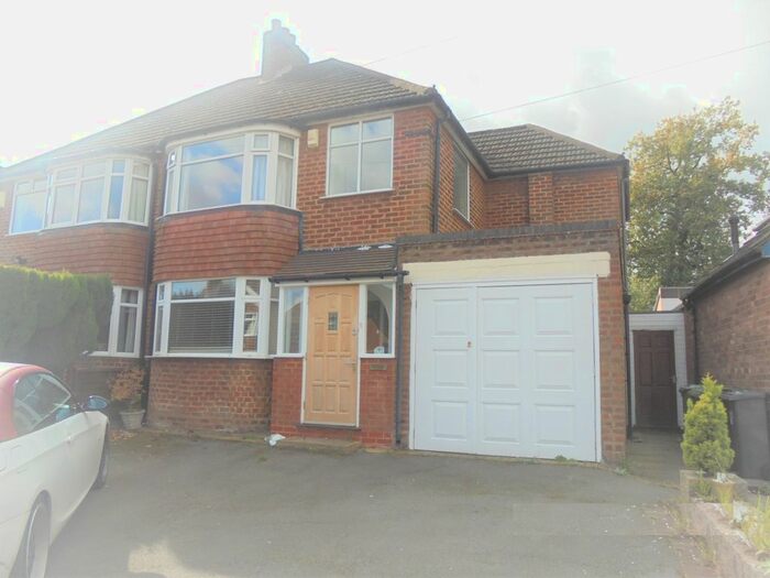 3 Bedroom Semi-Detached House To Rent In Witherford Croft, Solihull, B91