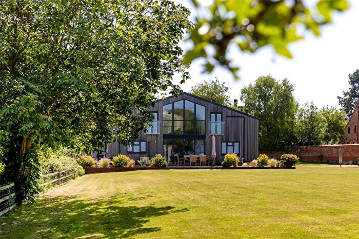 4 Bedroom Barn Conversion For Sale In Church Road, Catworth, Huntingdonshire, PE28