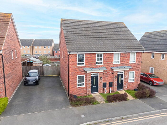 2 Bedroom Semi-Detached House For Sale In Talbot Road North, Wellingborough, NN8