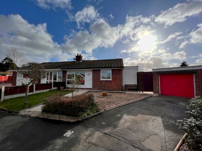 3 Bedroom Semi-Detached Bungalow To Rent In The Croft, Longton, Preston, PR4