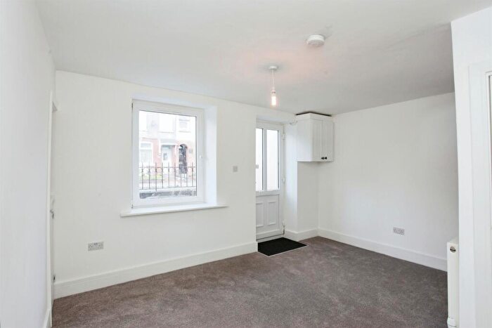 3 Bedroom Semi-Detached House For Sale In Energlyn Terrace, Caerphilly, CF83