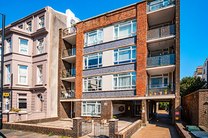 2 Bedroom Apartment For Sale In Lansdowne Court, Compton Street, Eastbourne, East Sussex, BN21