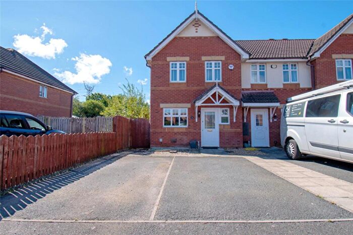 3 Bedroom End Of Terrace House For Sale In Hampton Chase, Prenton, Wirral, CH43