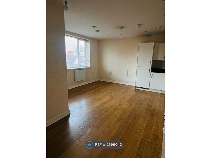 2 Bedroom Flat To Rent In Lowry Court, Harrow, HA3