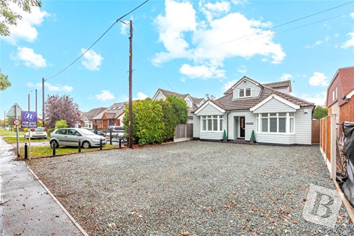 4 Bedroom Detached House For Sale In Blackmore Road, Kelvedon Hatch, Brentwood, Essex, CM15