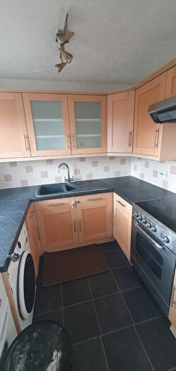 2 Bedroom Flat To Rent In Draper Close, West Thurrock, Thurrock, RM20