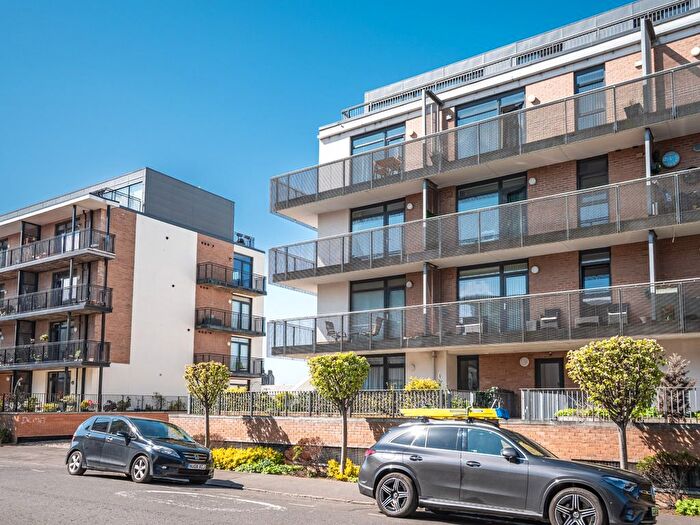 2 Bedroom Flat For Sale In / Hopetoun Street, Edinburgh, EH7