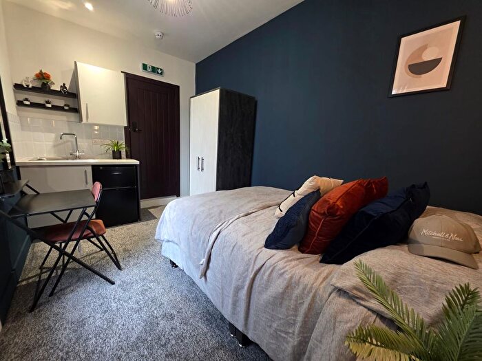 1 Bedroom Studio To Rent In Belmont Road, Luton, Bedfordshire, LU1