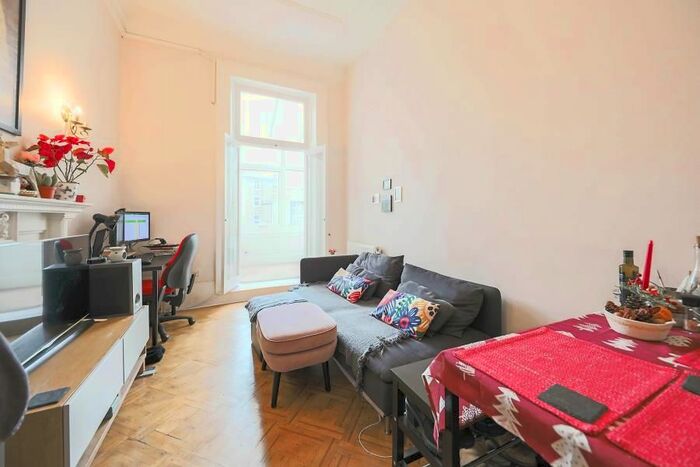 1 Bedroom Flat To Rent In The Avenue, London W13