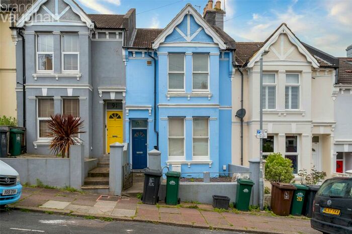 2 Bedroom Terraced House To Rent In Brading Road, Brighton, BN2