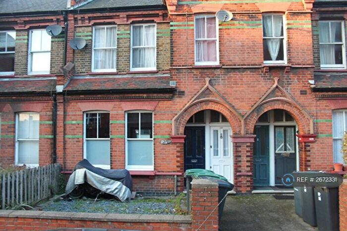 3 Bedroom Flat To Rent In Gladstone Avenue, London, N22