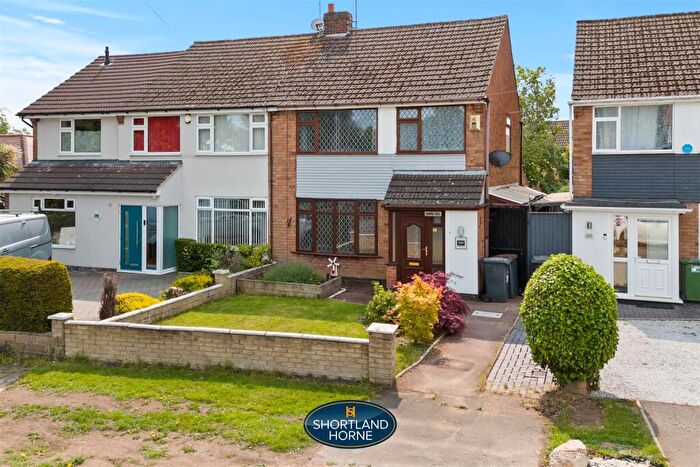 3 Bedroom Semi-Detached House For Sale In Wheelwright Lane, Ash Green, Coventry, CV7