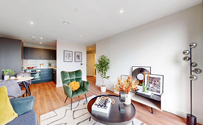 1 Bedroom Apartment To Rent In Carter House, SL6