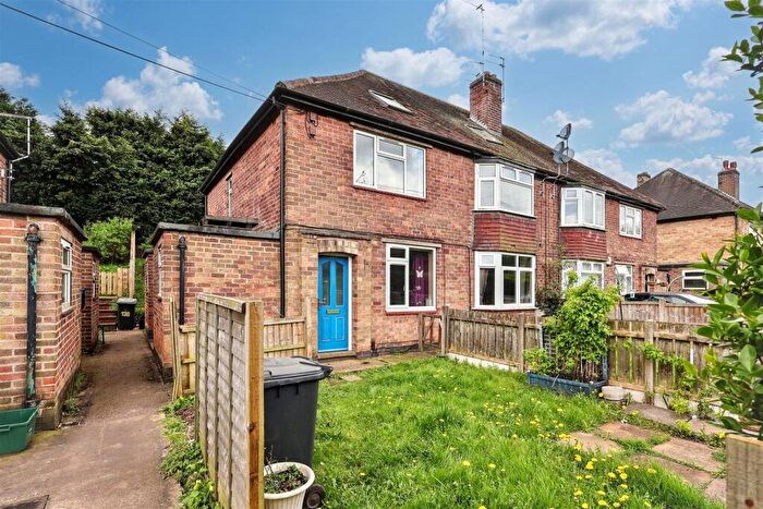 2 Bedroom Maisonette For Sale In Valley Road, Carlton, Nottingham, NG4