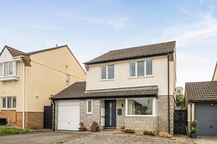 3 Bedroom Detached House For Sale In Amble Road, Callington, PL17
