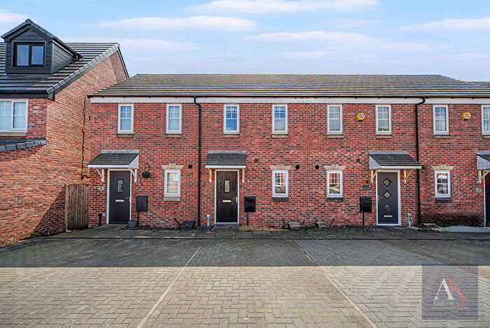 2 Bedroom Terraced House For Sale In Wayfarers Way, Rochdale, OL12