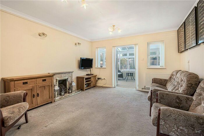 3 Bedroom Terraced House For Sale In Belgrave Road, Sunbury-On-Thames, Surrey, TW16