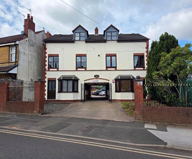 2 Bedroom Flat For Sale In Flat Kings Hill Mews, Darlaston Road, Wednesbury, West Midlands, WS10