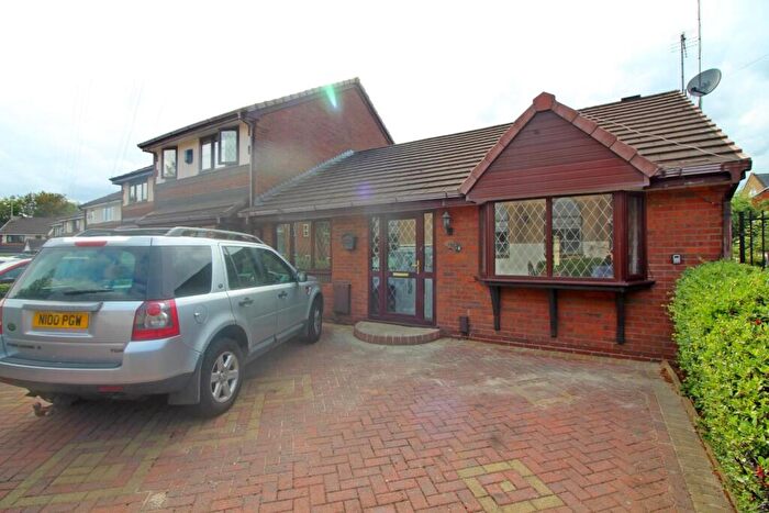 2 Bedroom Semi-Detached Bungalow To Rent In Stanley Street, Heywood, OL10
