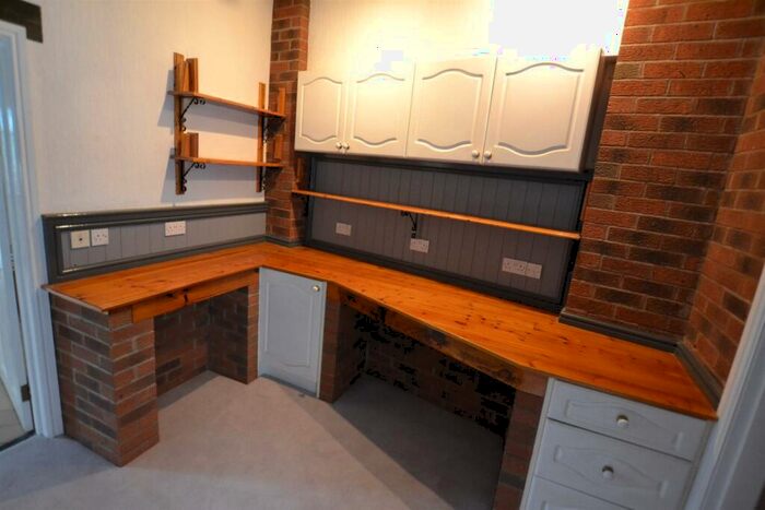 3 Bedroom Terraced House For Sale In Hall Croft, Shepshed, Loughborough, Leicestershire, LE12