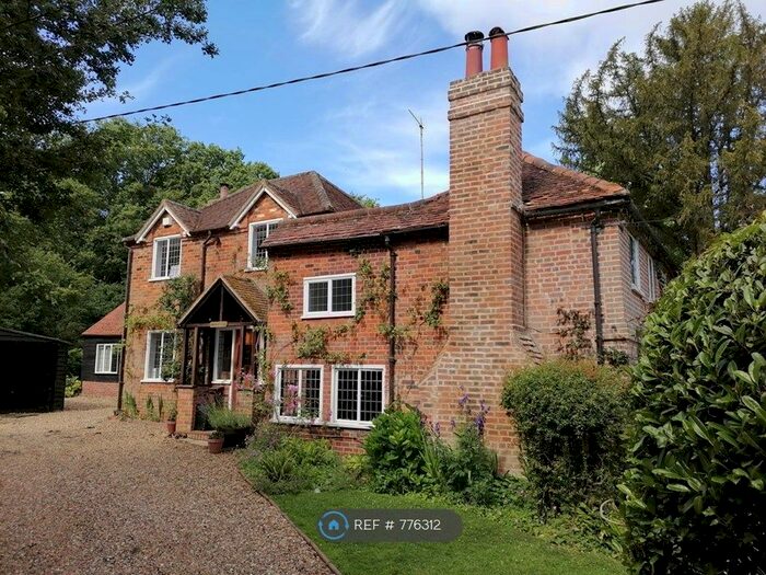 5 Bedroom Detached House To Rent In Warren Row, Warren Row, Reading, RG10