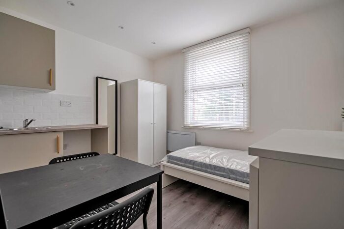 Studio To Rent In Kings Road, Reading, RG1