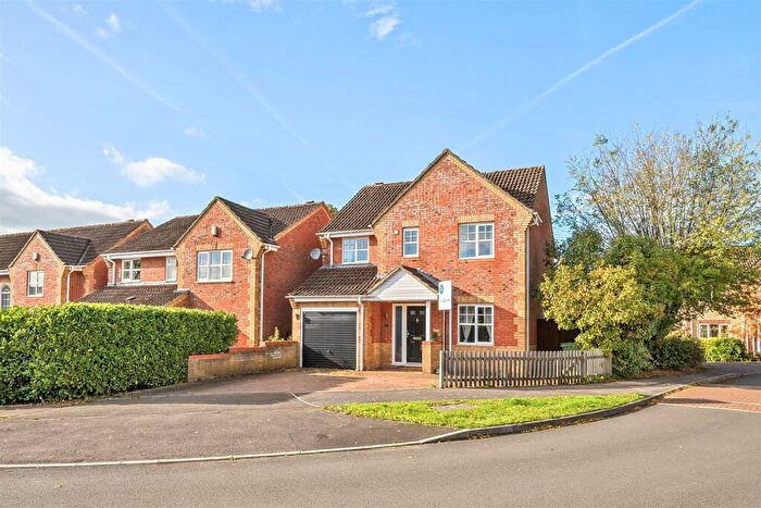 4 Bedroom Detached House For Sale In Saxby Road, Chippenham, SN15