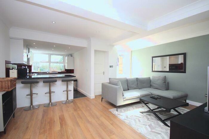 2 Bedroom Flat To Rent In High Street, Harrow, HA1