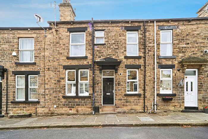 2 Bedroom Terraced House For Sale In Rosemont View, Leeds, LS13