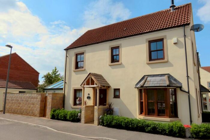 3 Bedroom Semi-Detached House For Sale In Kings Field, Rangeworthy, BS37