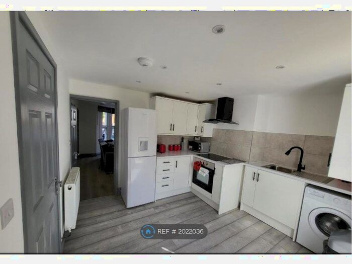 4 Bedroom Terraced House To Rent In Artillery Street, Colchester, CO1