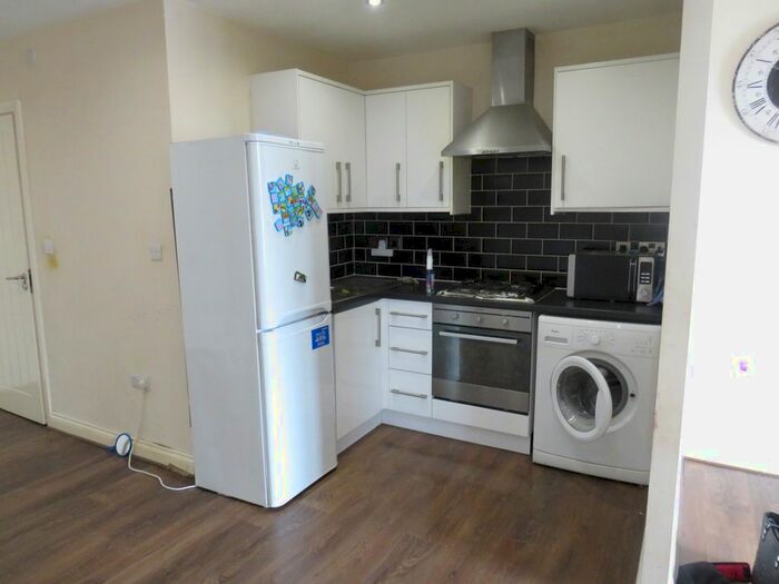 Studio To Rent In Medway Street, Maidstone, ME14