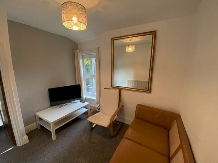 1 Bedroom House To Rent In Reservoir Retreat, Edgbaston, Birmingham, West Midlands, B16
