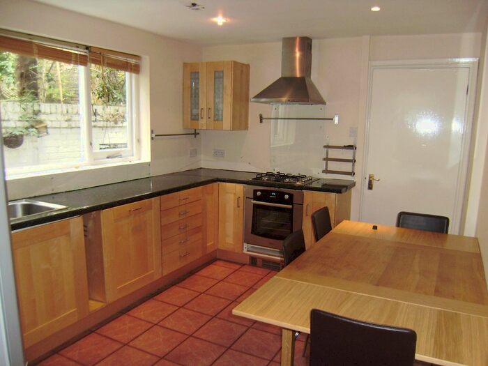 4 Bedroom Property To Rent In Purcell Crescent, Fulham, London, SW6