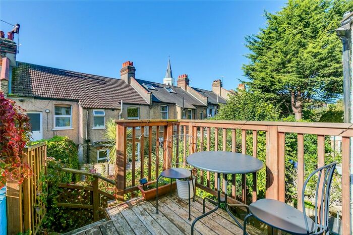 2 Bedroom Maisonette To Rent In Mandrake Road, London, SW17