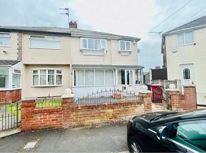 3 Bedroom Semi-Detached House For Sale In Birch Grove, Prescot, L35