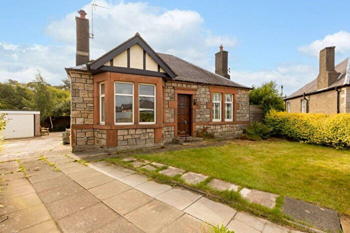 3 Bedroom Detached Bungalow For Sale In Featherhall Crescent South, Edinburgh, EH12