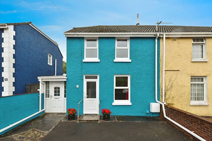 2 Bedroom Semi-Detached House For Sale In Colonel Road, Betws, Ammanford, Carmarthenshire, SA18