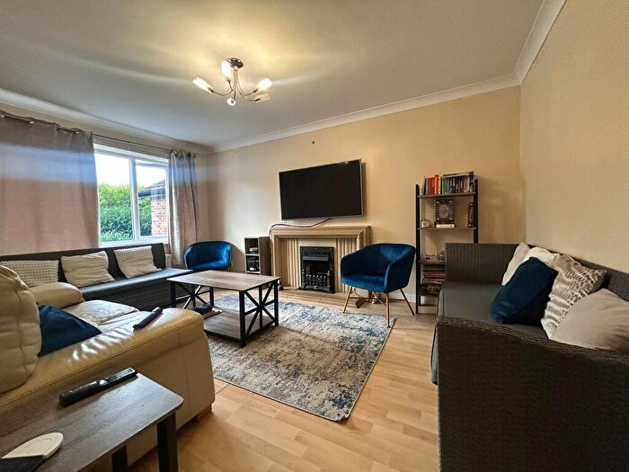 3 Bedroom House To Rent In Willowtree Close, Hamilton, Leicester, LE5