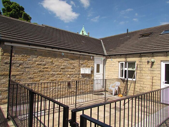1 Bedroom Property To Rent In Acre Street, Huddersfield, HD3