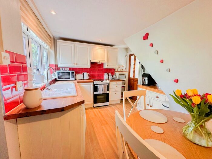 2 Bedroom End Terrace House For Sale In Rye Road, Hawkhurst, Cranbrook