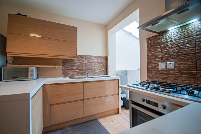 3 Bedroom Terraced House To Rent In Reservoir Road, Selly Oak, Birmingham, B29